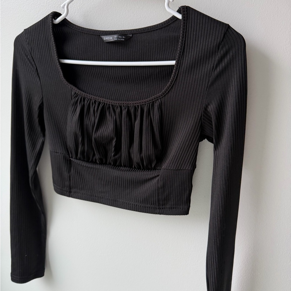 SHEIN Black Ribbed Long Sleeve Crop Top